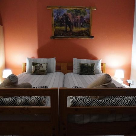 Okahandja Guesthouse Exterior photo