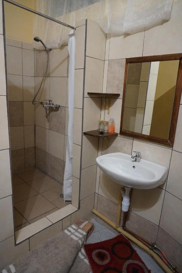 Okahandja Guesthouse Exterior photo