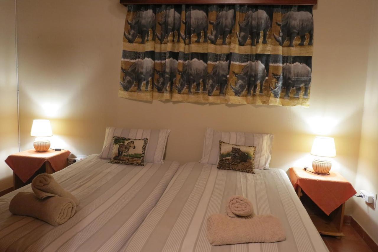 Okahandja Guesthouse Exterior photo